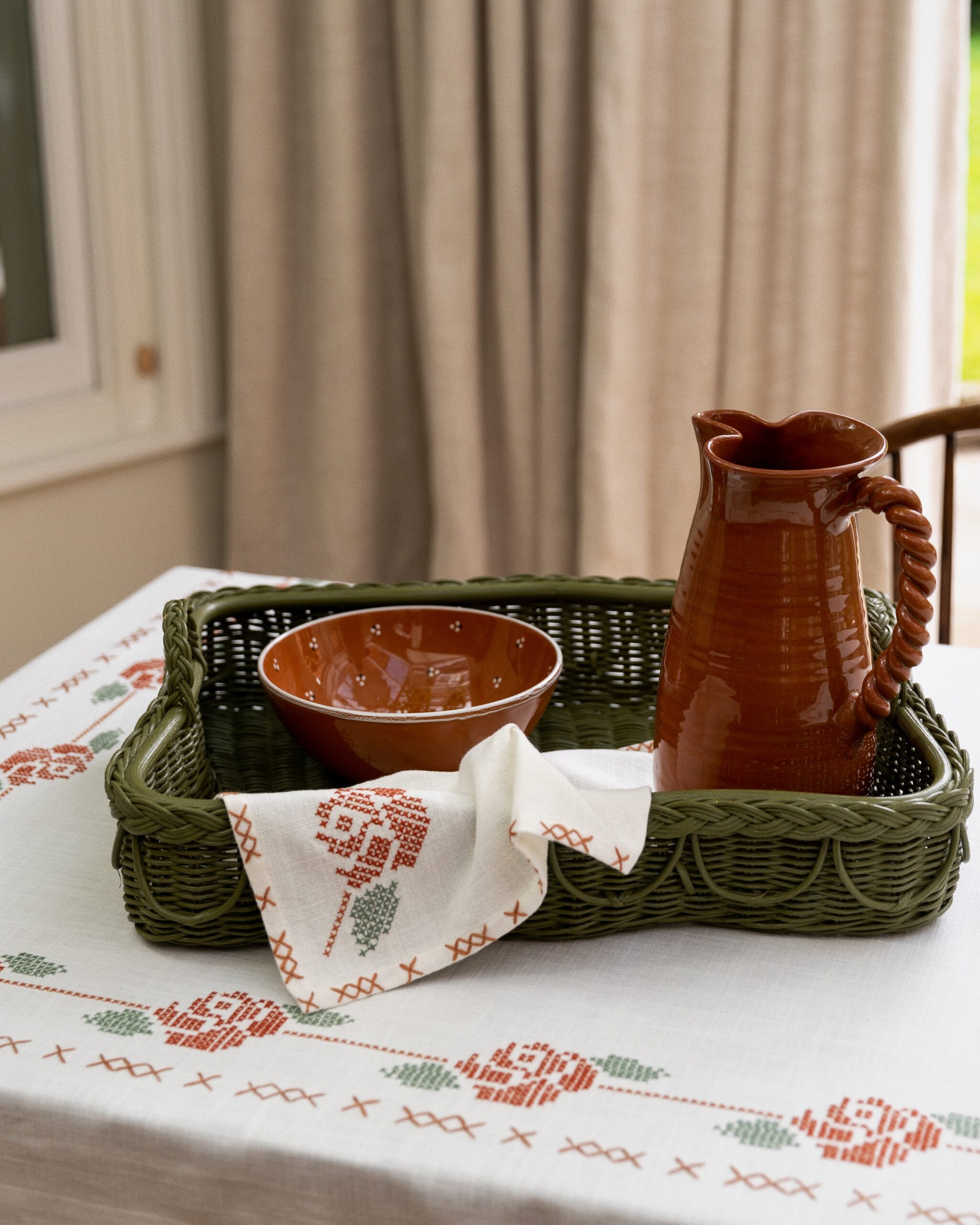 An autumnal drink to serve at thanksgiving