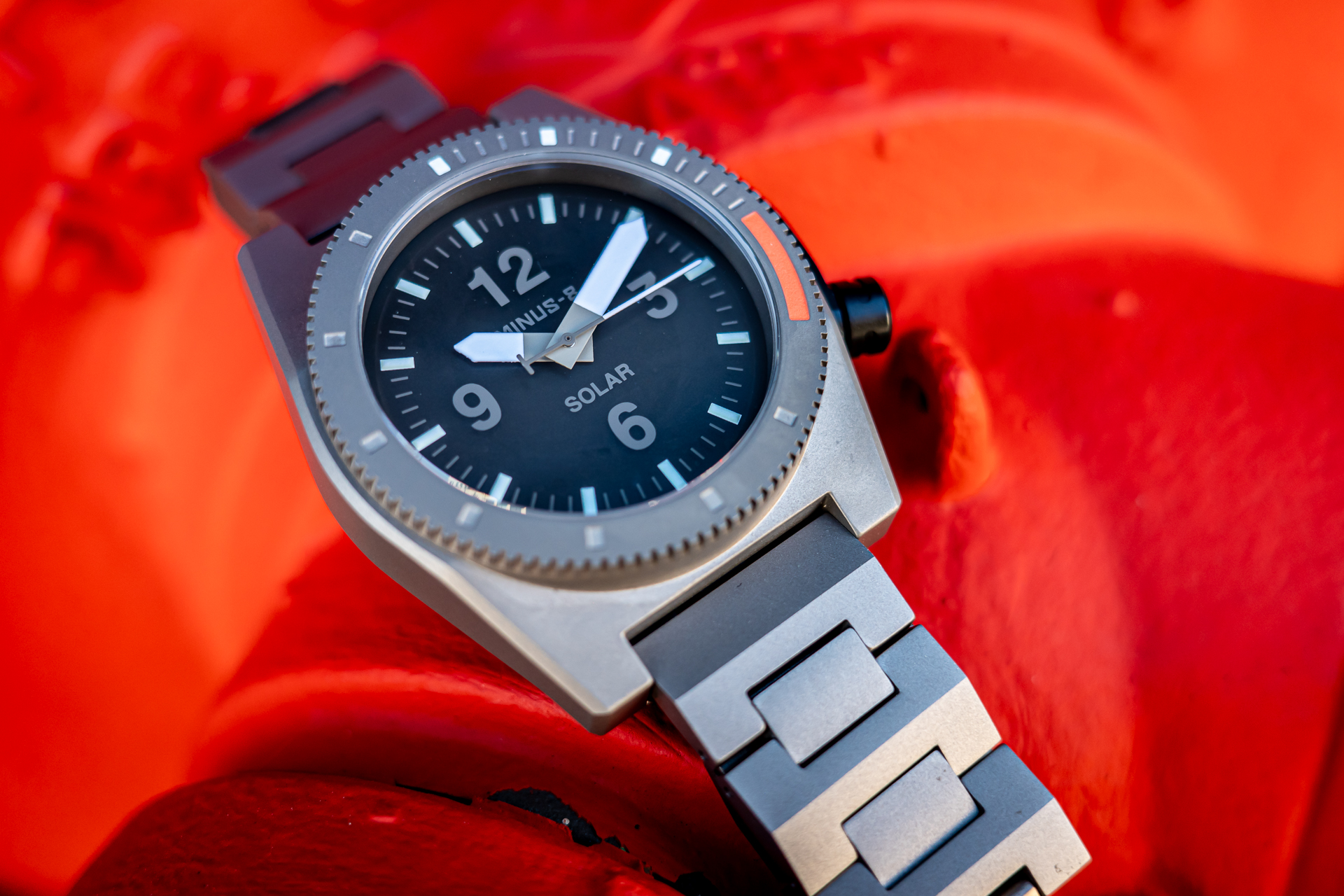 Minus-8 Harnesses the Sun with the Diver 1T Solar