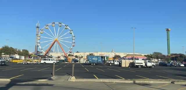 Carnival near Pinballz