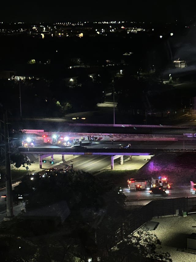 Bad crash on i35 and holly st