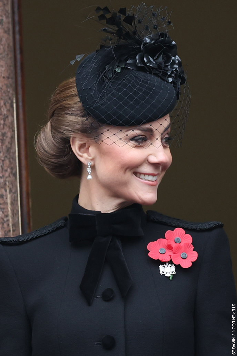 Kate Middleton wearing three poppies pinned to her coat on Remembrance Sunday in 2020