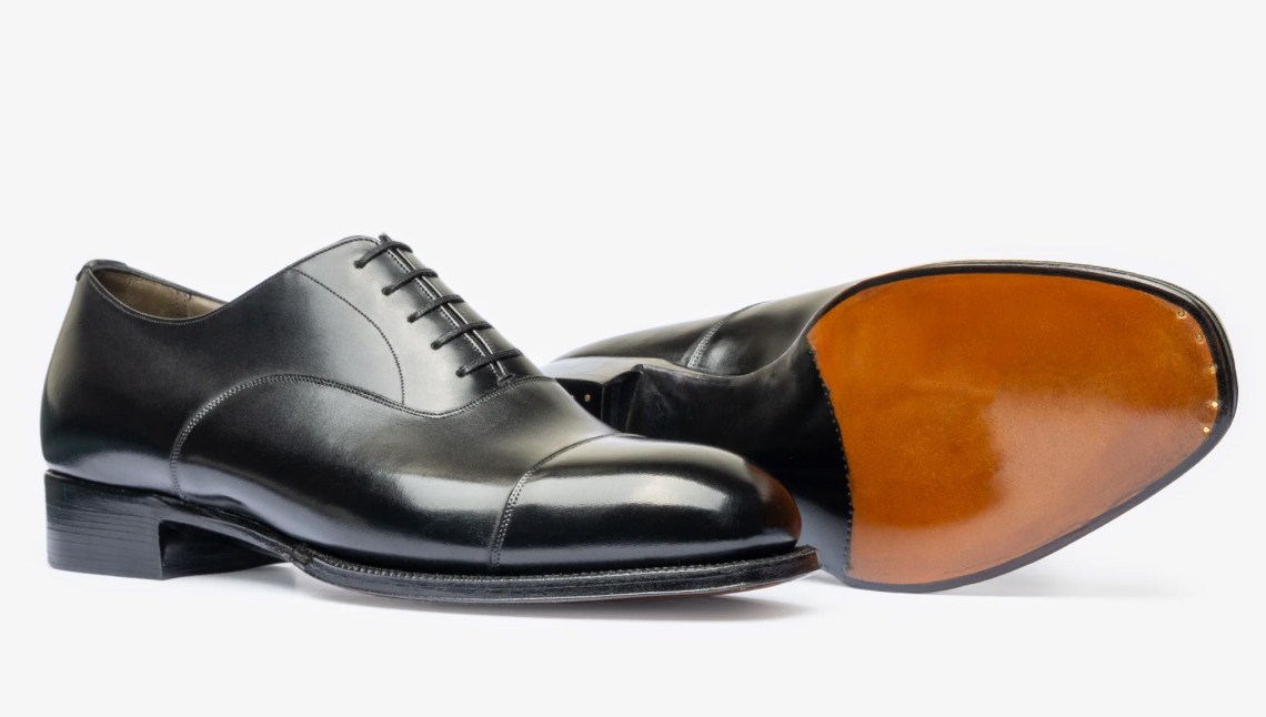 Black plain cap toe with the new specs.